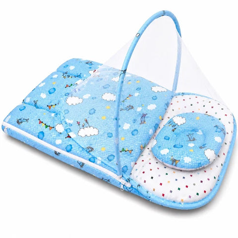 Zip up mosquito mesh net on sky blue cloud print baby carry nest